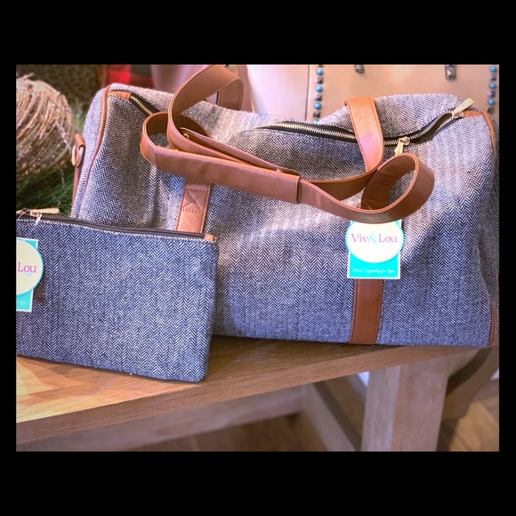 viv & Lou Handbags - Duffel bag and zipper pouch